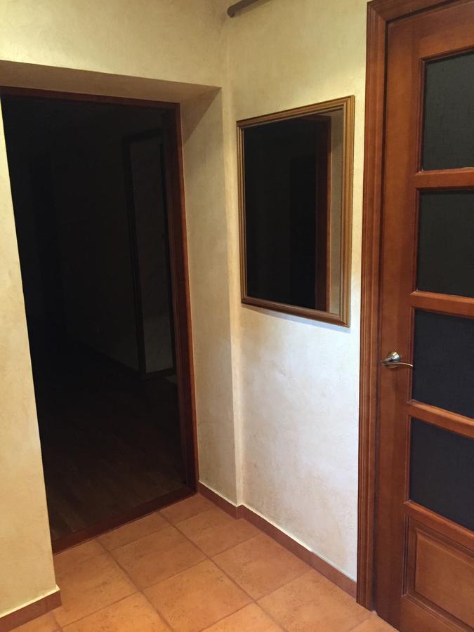 Apartment On Kostyushka 20 ลวีฟ ภายนอก รูปภาพ
