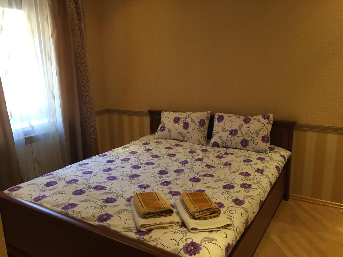 Apartment On Kostyushka 20 ลวีฟ ภายนอก รูปภาพ